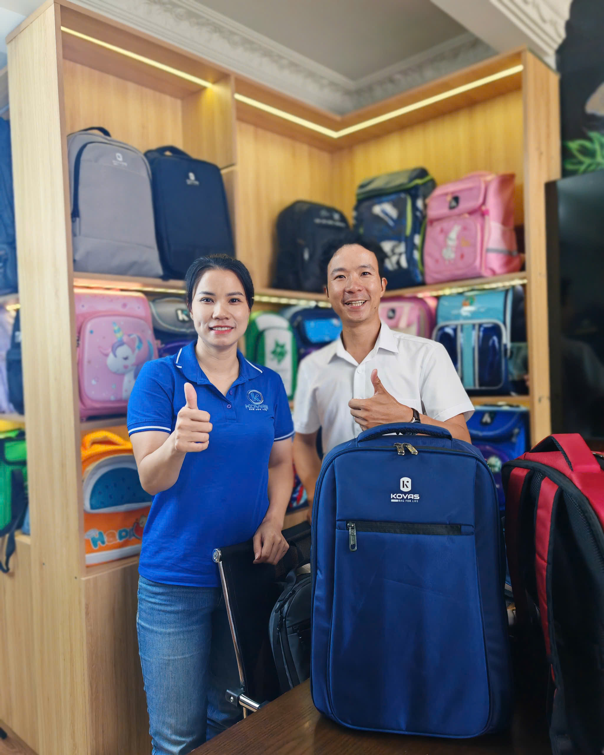 phoi-mau-balo-laptop