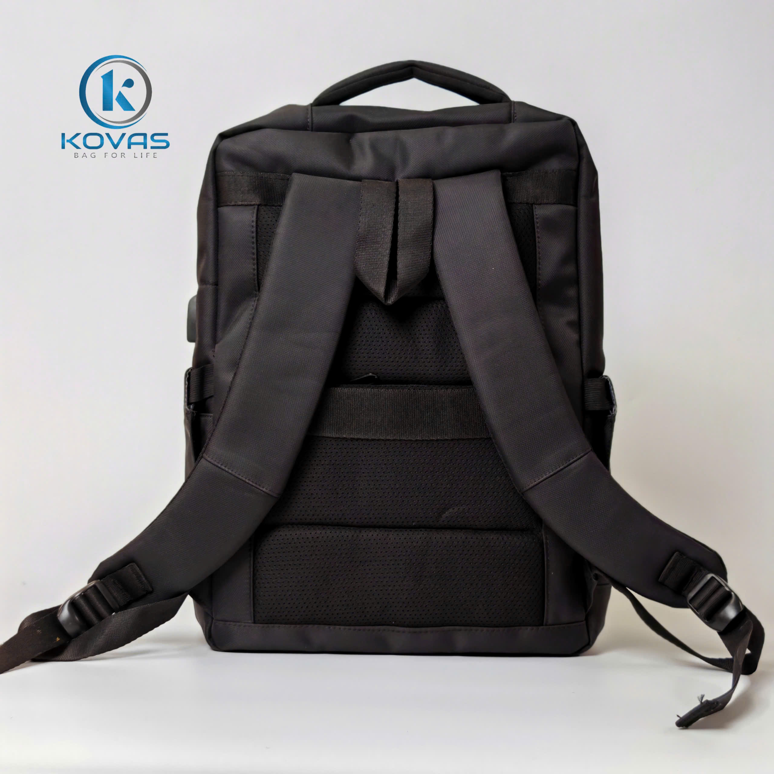 Balo-laptop-qua-tang-doanh-nghiep